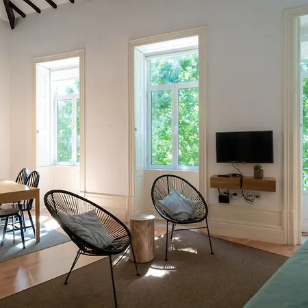 Apartamento Com Grandes Janelas, Perto Da Ponte D. Luis V Appartamento Oporto