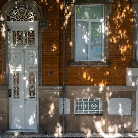 Apartamento Com Grandes Janelas, Perto Da Ponte D. Luis V Oporto