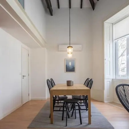 Apartamento Com Grandes Janelas, Perto Da Ponte D. Luis V Oporto
